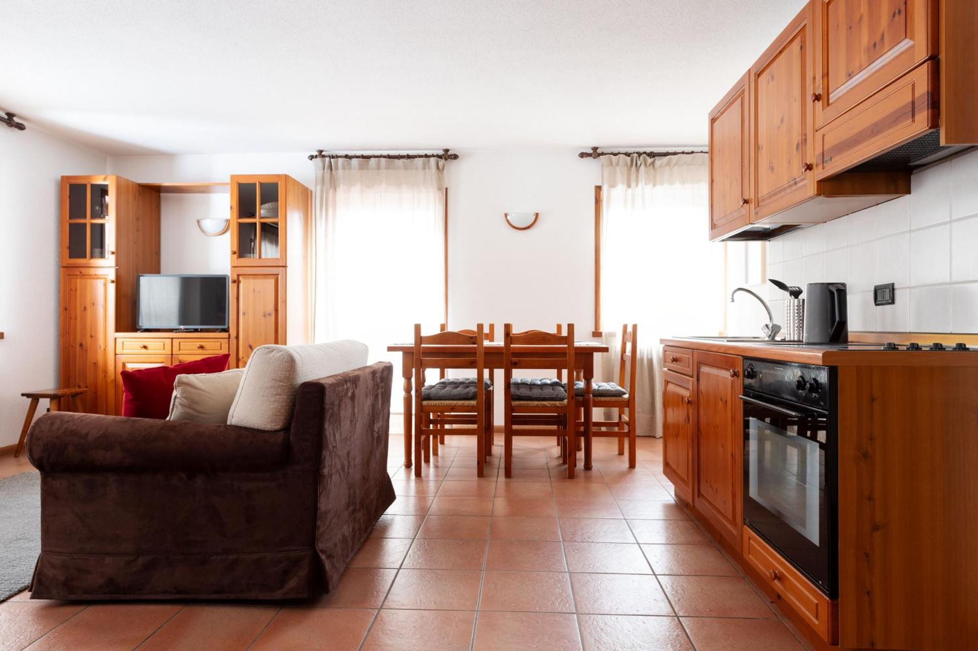 Апарт отель Chalet Ginepro Санта-Катерина-ди-Вальфурва Экстерьер фото