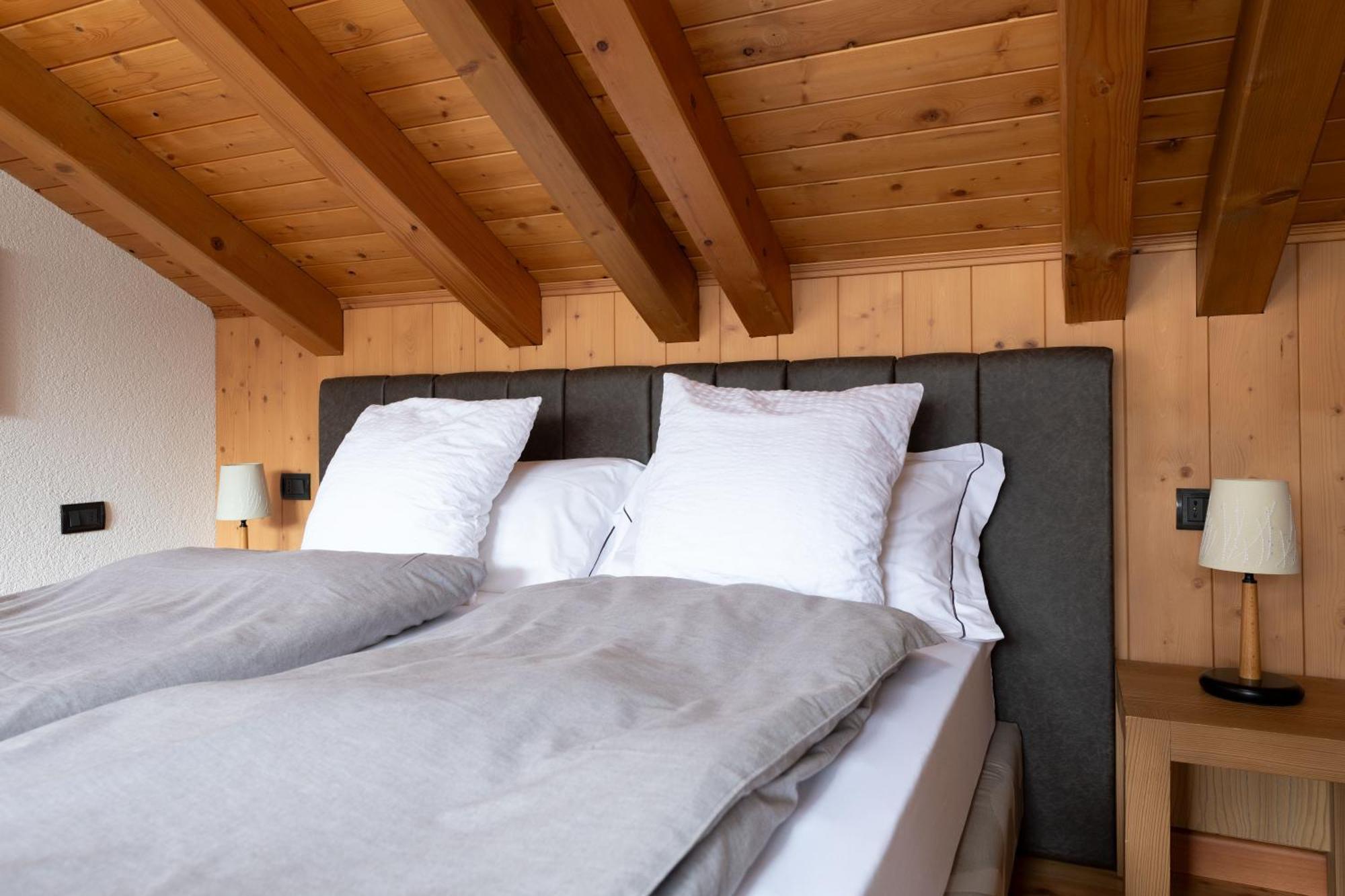 Апарт отель Chalet Ginepro Санта-Катерина-ди-Вальфурва Экстерьер фото