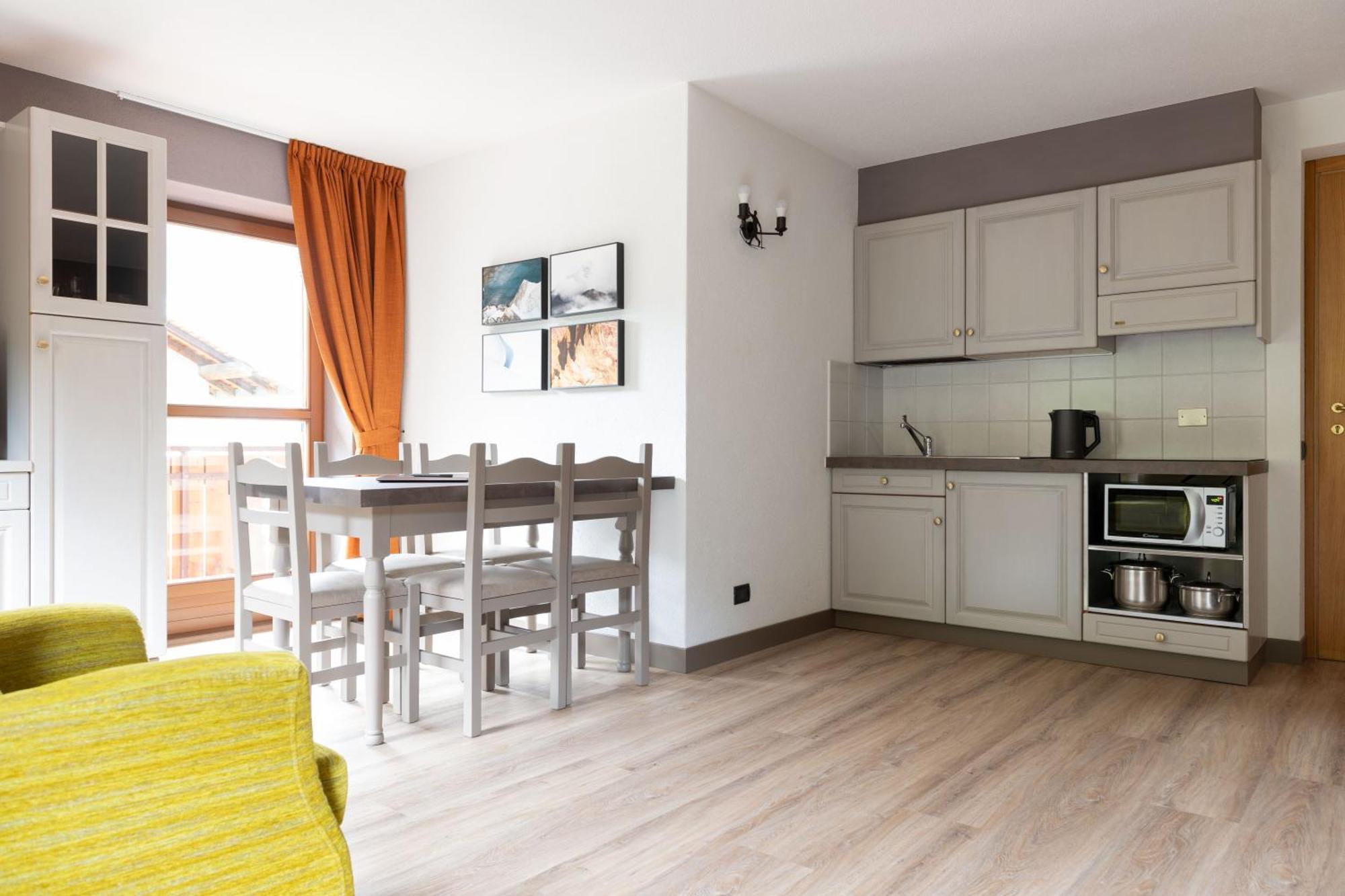 Апарт отель Chalet Ginepro Санта-Катерина-ди-Вальфурва Экстерьер фото